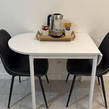 Avec Terrasse Et Parking A 15 Min Cannes Apartmán Le Cannet